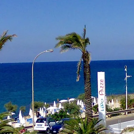 בית נופש Casa Vacanza Fiorella אוג'נטו